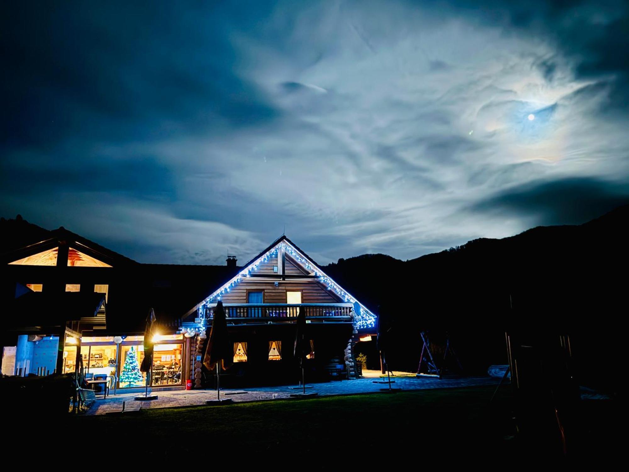 Koliba Pod Skalami Villa Szulyó Kültér fotó
